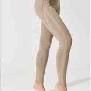 Alo yoga Everlast leggings